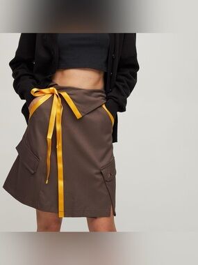NWT. Jordan. Future Primal Women's Utility Skirt Brown wrap skirt. Size Small.